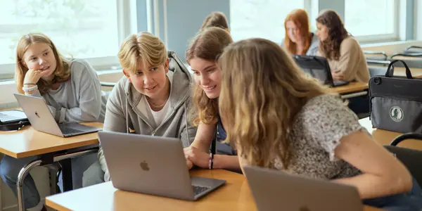 Elever i klassrum