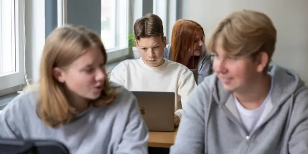 Elever i klassrum